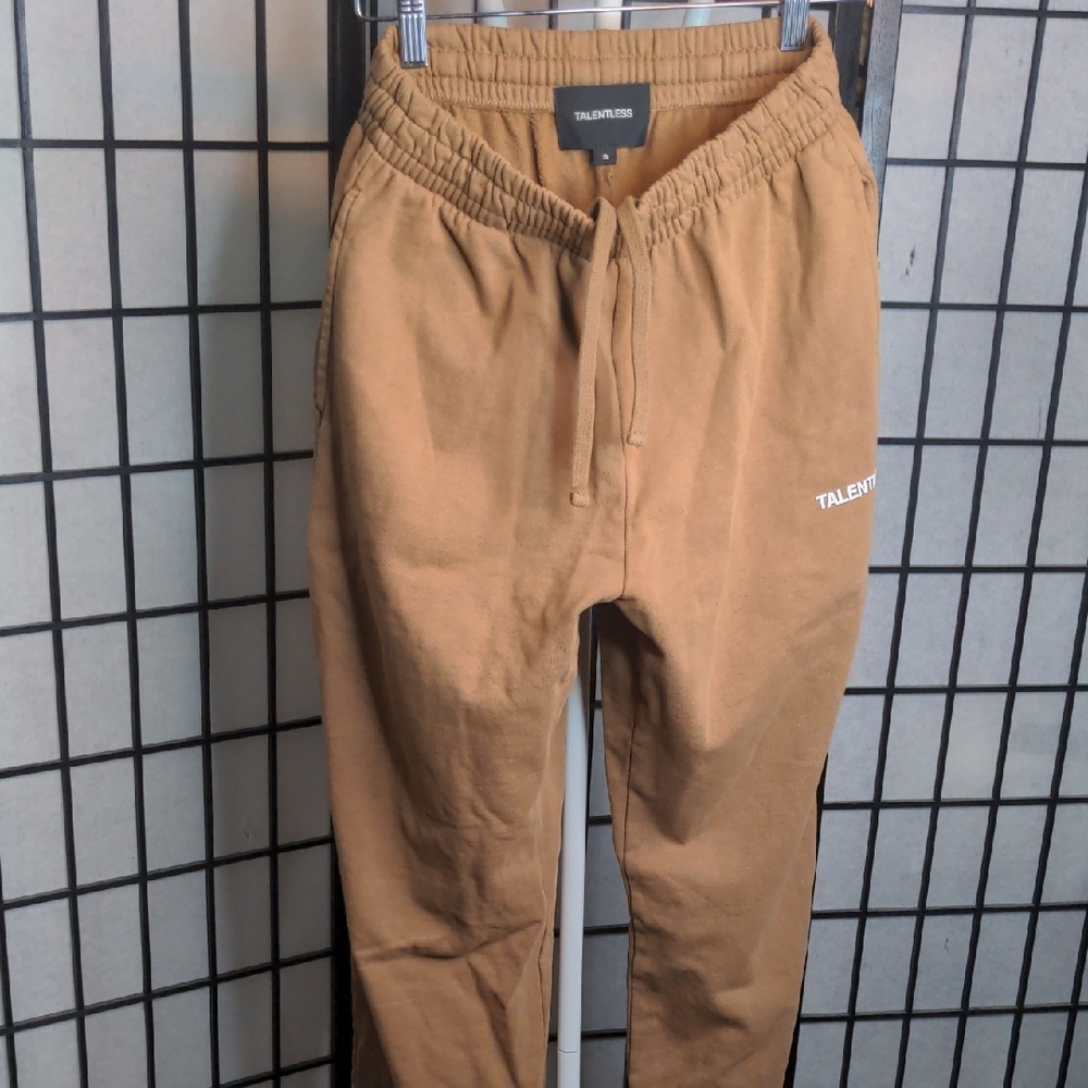 [NWOT] TALENTLESS Men's Tan Joggers